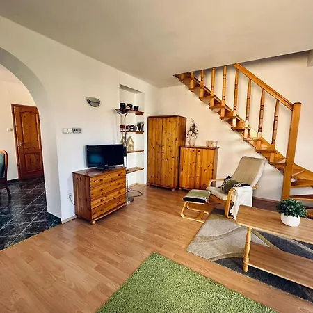 Familia Apartment