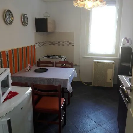 Familia Apartman Apartament
