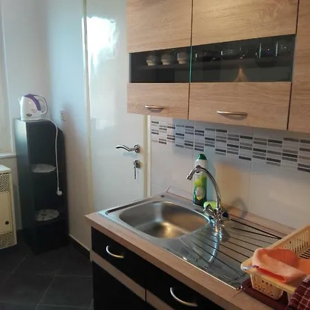 Familia Apartman Apartament Makó